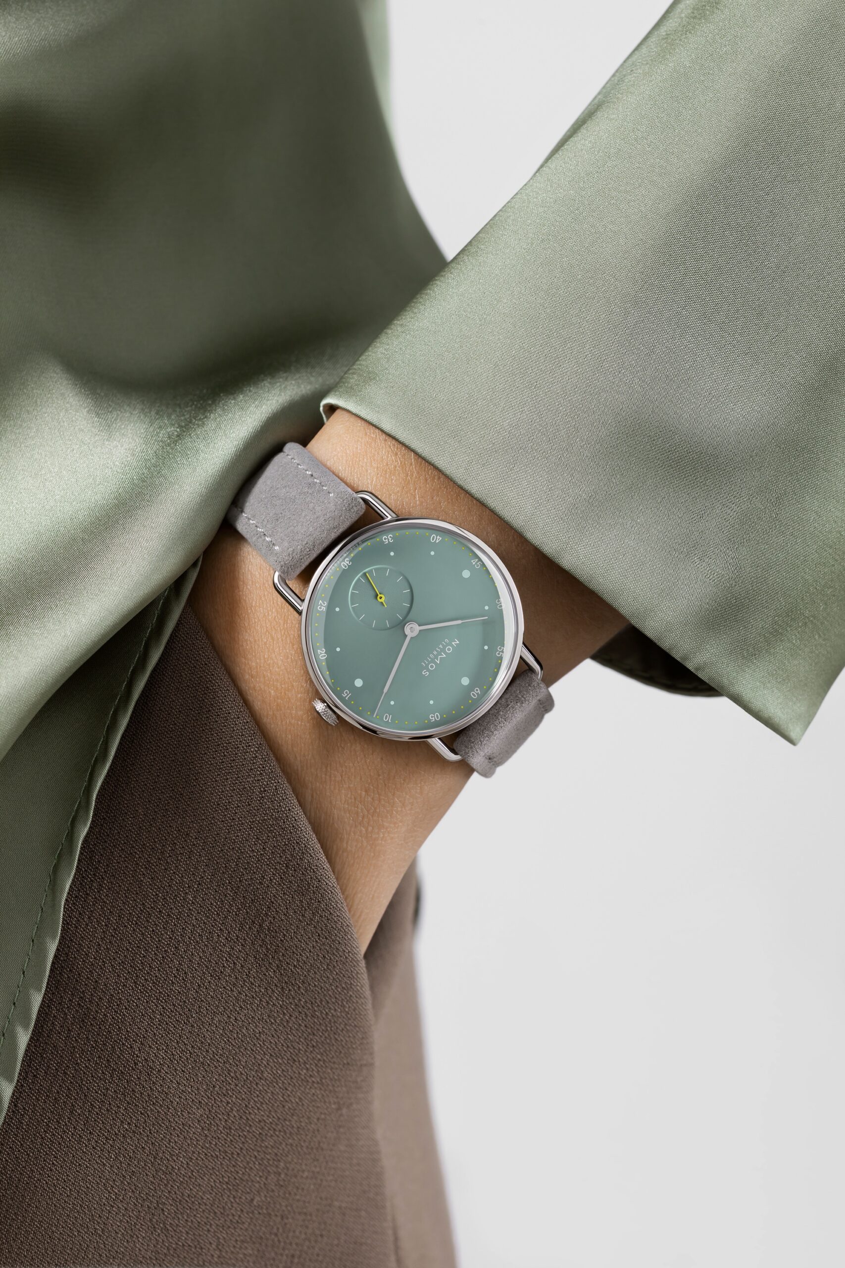 Nomos Glashütte Metro 33 sage