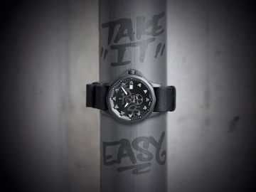 Corum Admiral 42 Automatic Ceramic