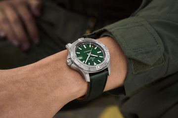 Breitling Avenger Automatic 42