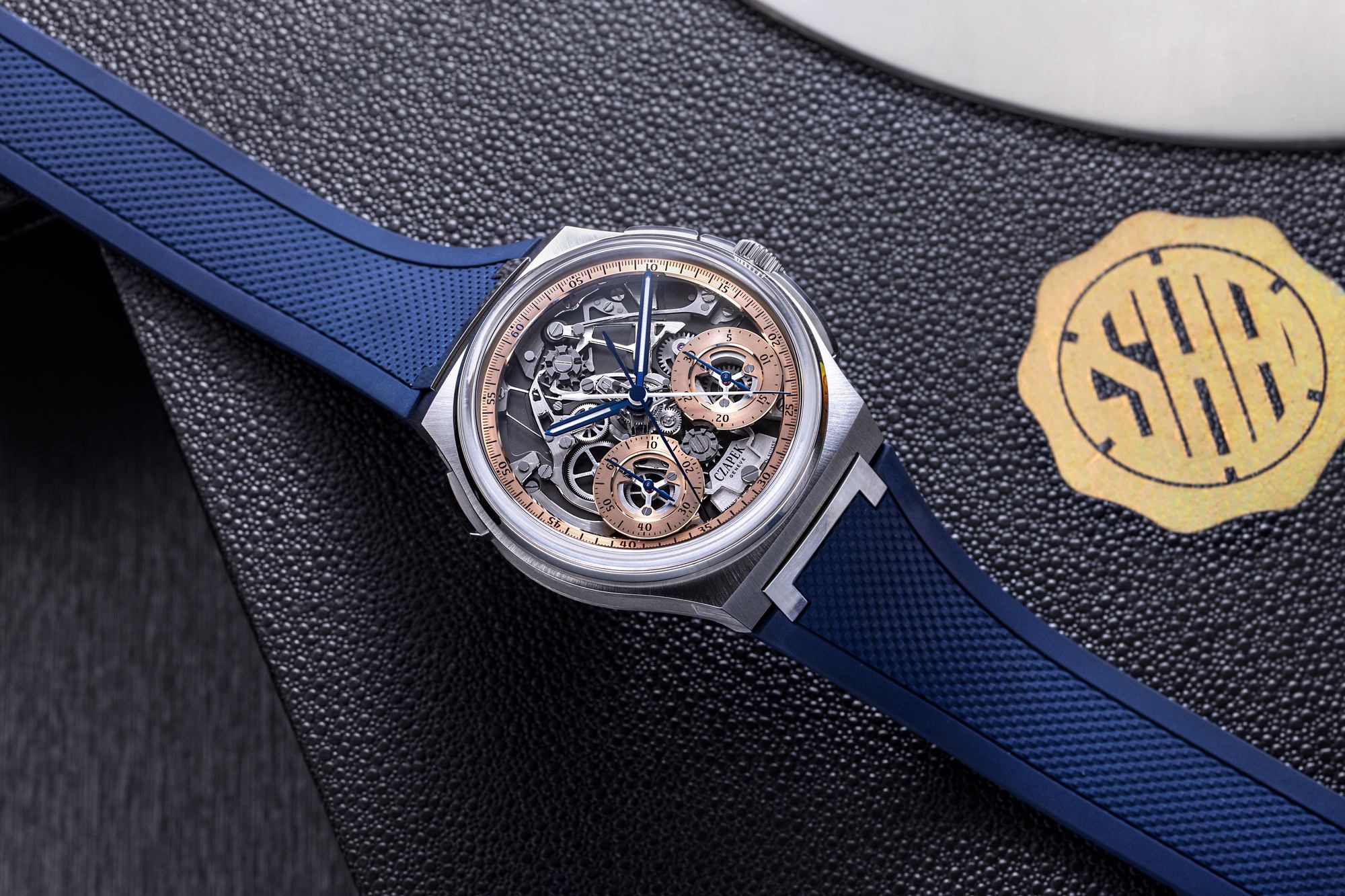 Czapek Antarctique Rattrapante Gold Dust SHH Edition