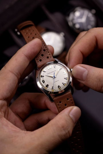 Nivada Grenchen Antarctic 35 Eggshell White