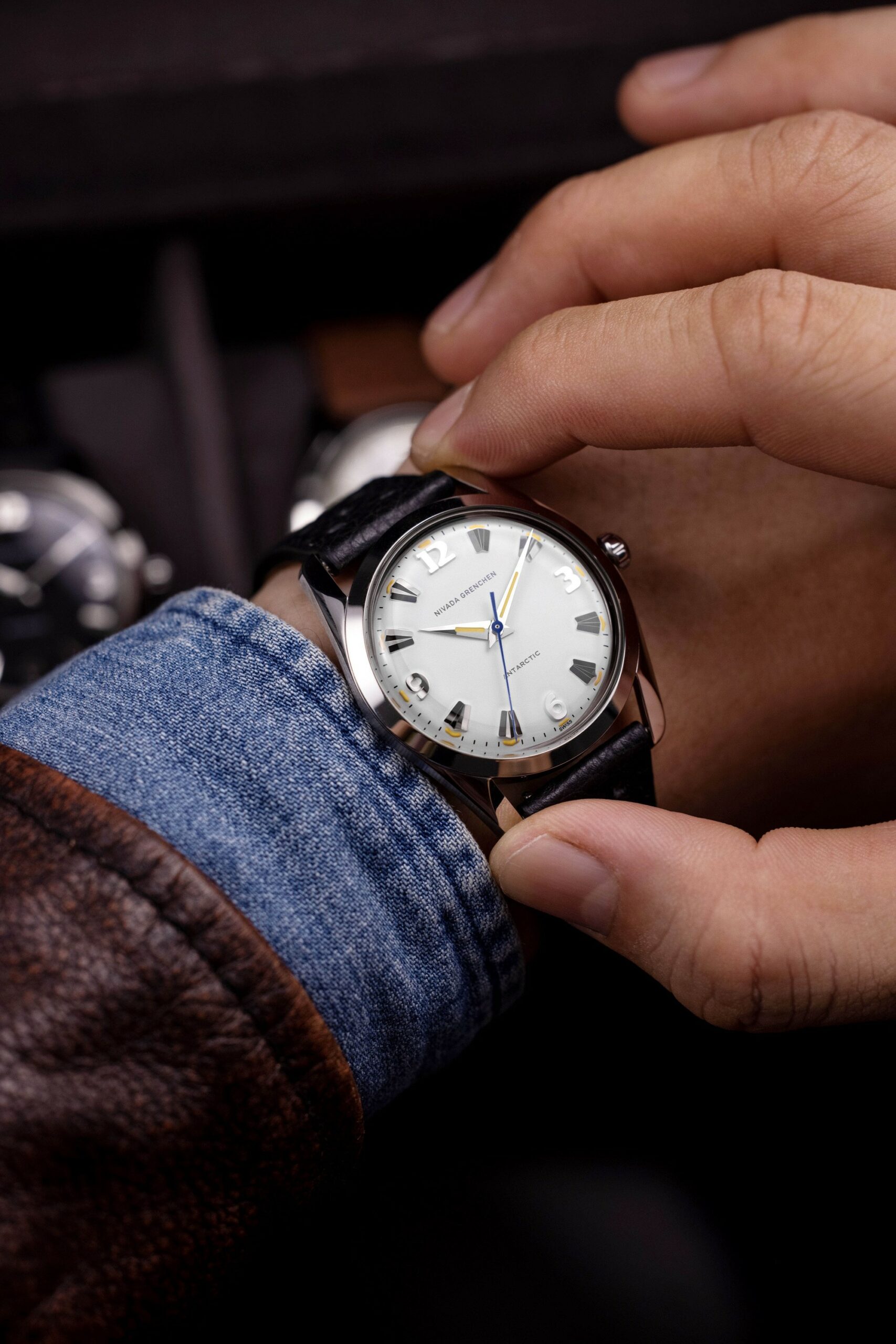 Nivada Grenchen Antarctic 35 White & Beige