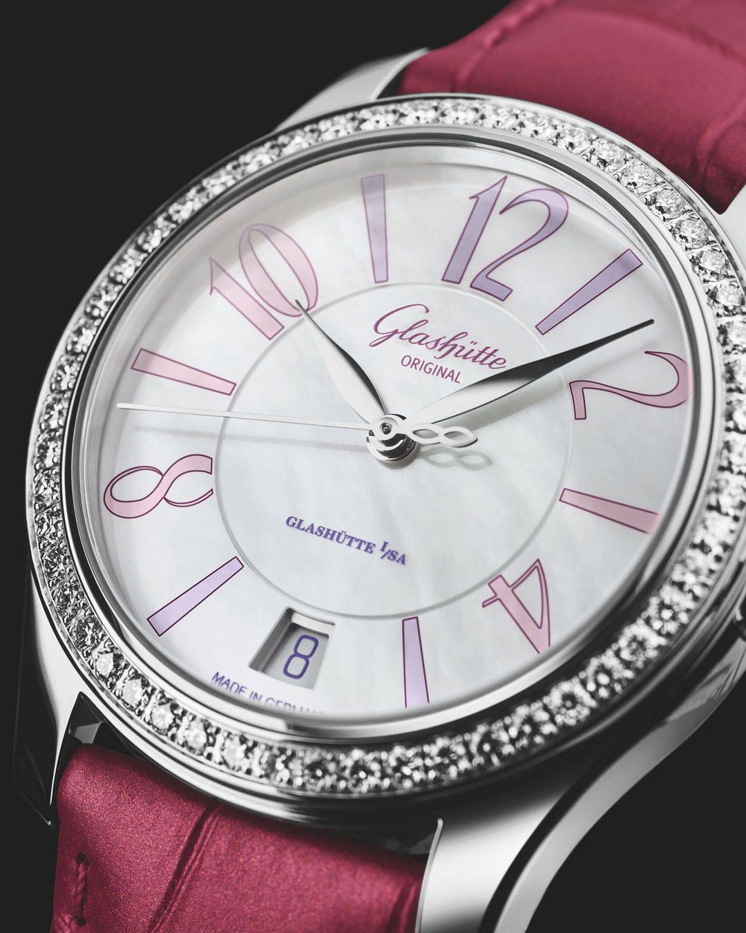 Lady Serenade Valentine's Day 2024