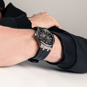 Maurice Lacroix Aikon Automatic 42 Gunmetal PVD Limited Edition