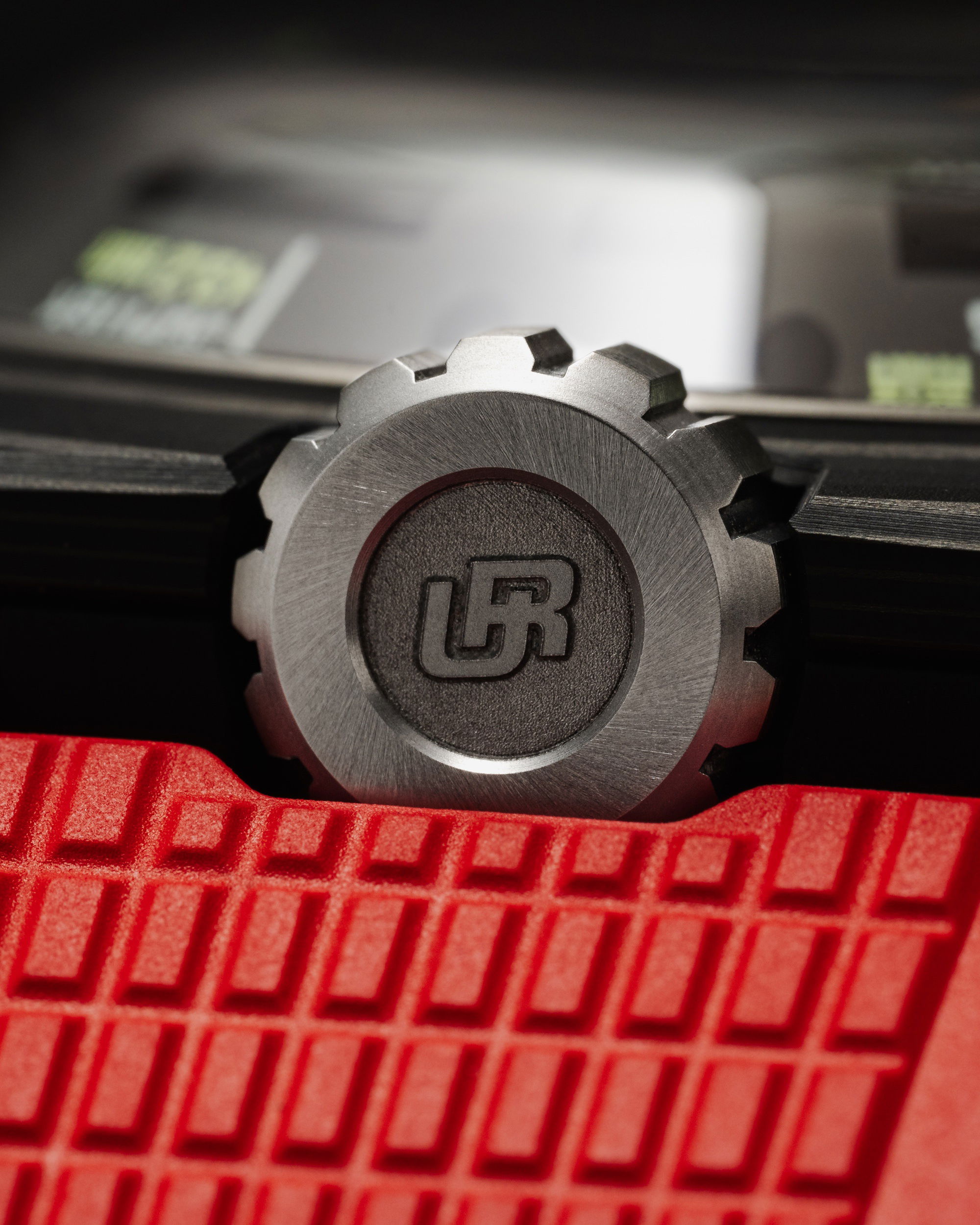 Urwerk UR-100V Lightspeed