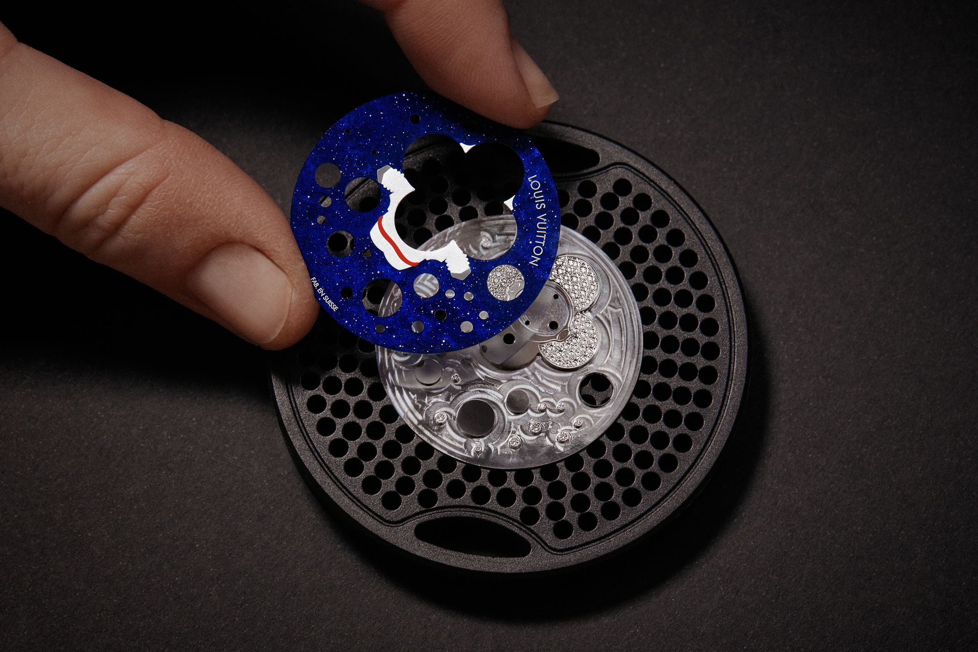 Louis Vuitton Tambour Slim Vivienne Jumping Hours Astronaute