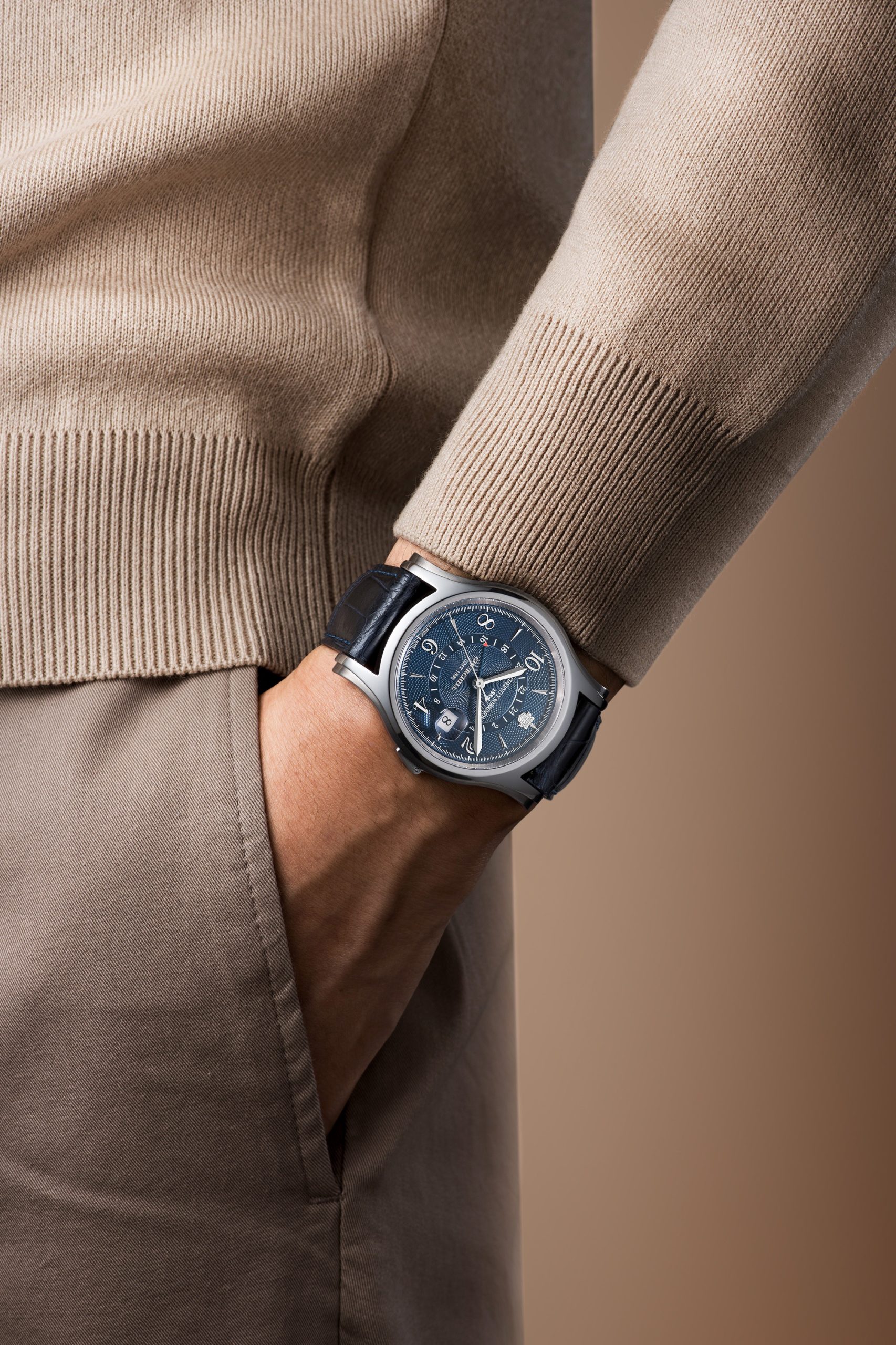 Cuervo y Sobrinos Churchill 1895 GMT