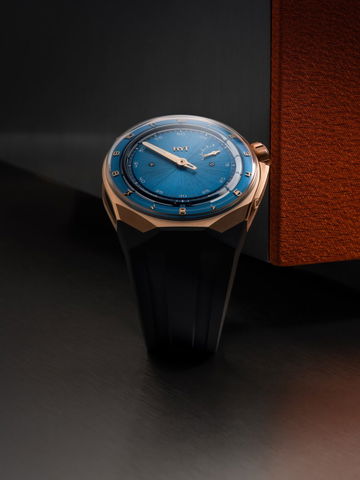 HYT T1 Series 5N Gold Titanium Deep Blue