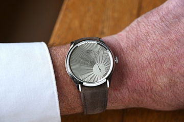 Czapek Promenade Guilloché Soleil Ivoire