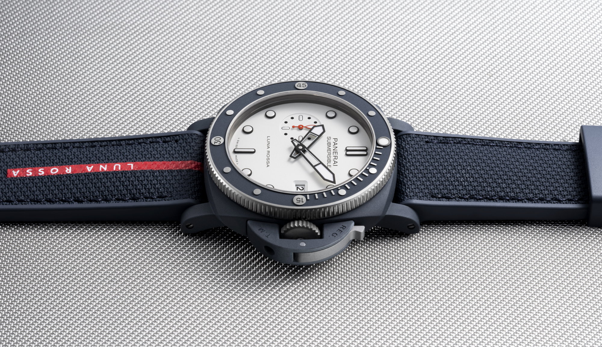 Panerai Submersible QuarantaQuattro Luna Rossa Ti-Ceramitech