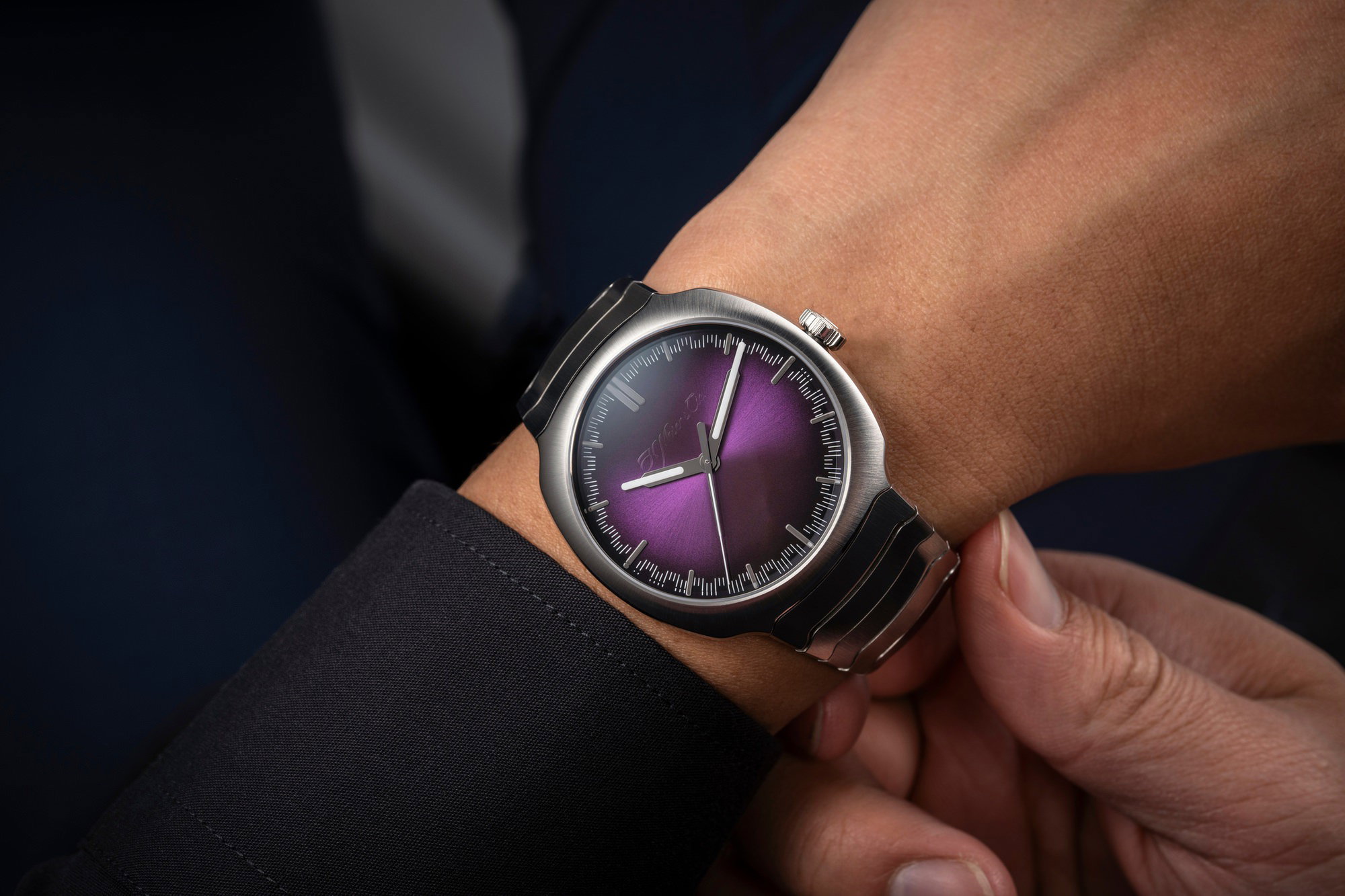 H. Moser & Cie Streamliner Centre Seconds Purple Haze