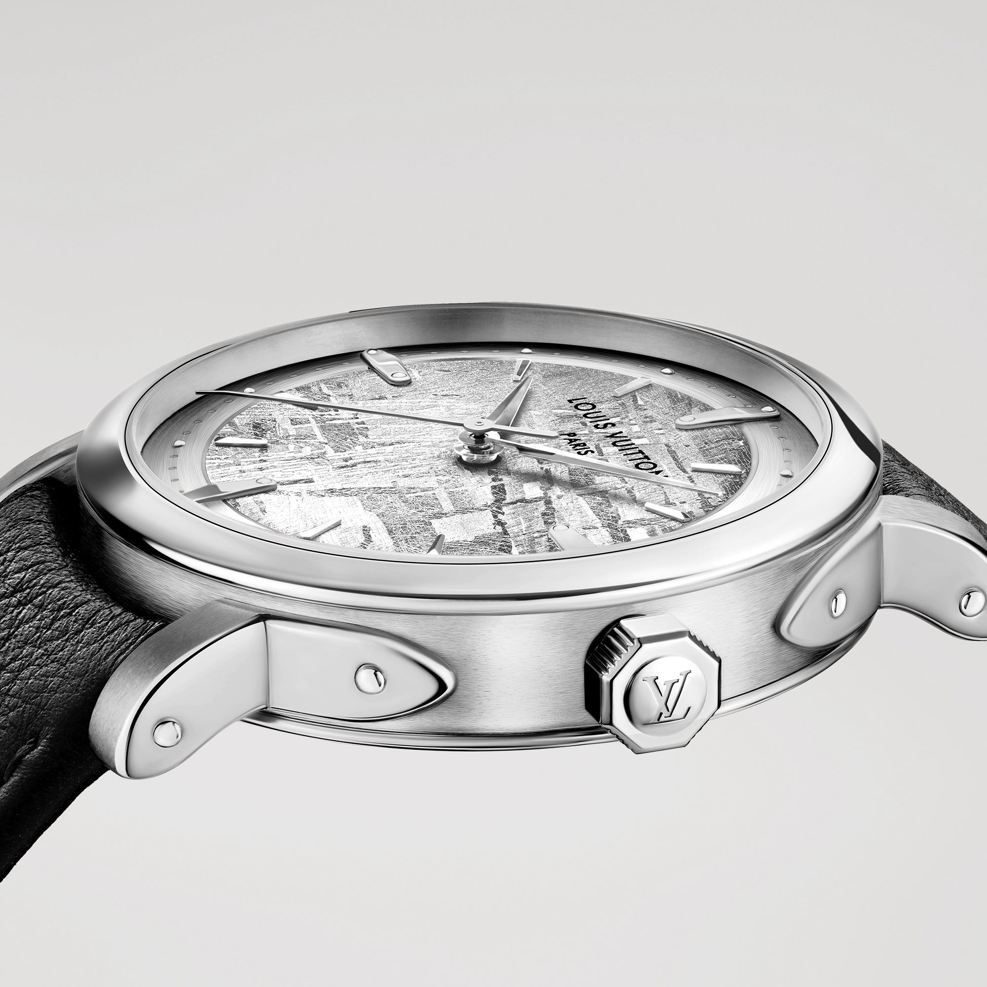 Louis Vuitton Escale Platinum