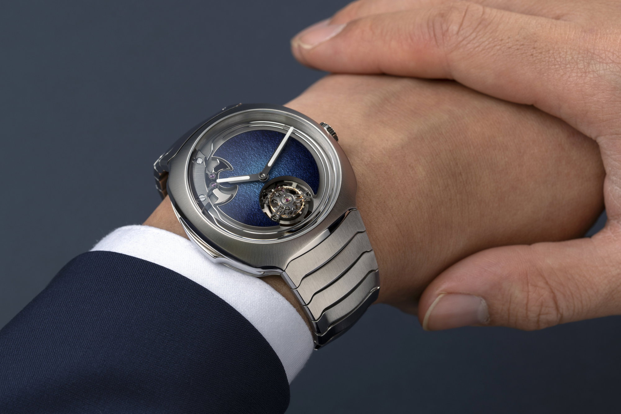 H. Moser & Cie Streamliner Concept Minute Repeater Tourbillon Blue Enamel
