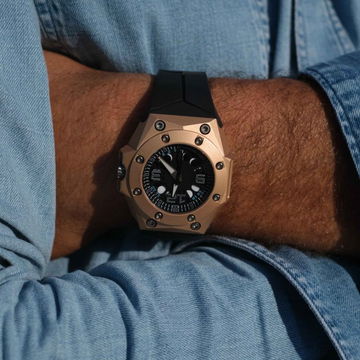 Linde Werdelin Oktopus Moon Gold Black Ink