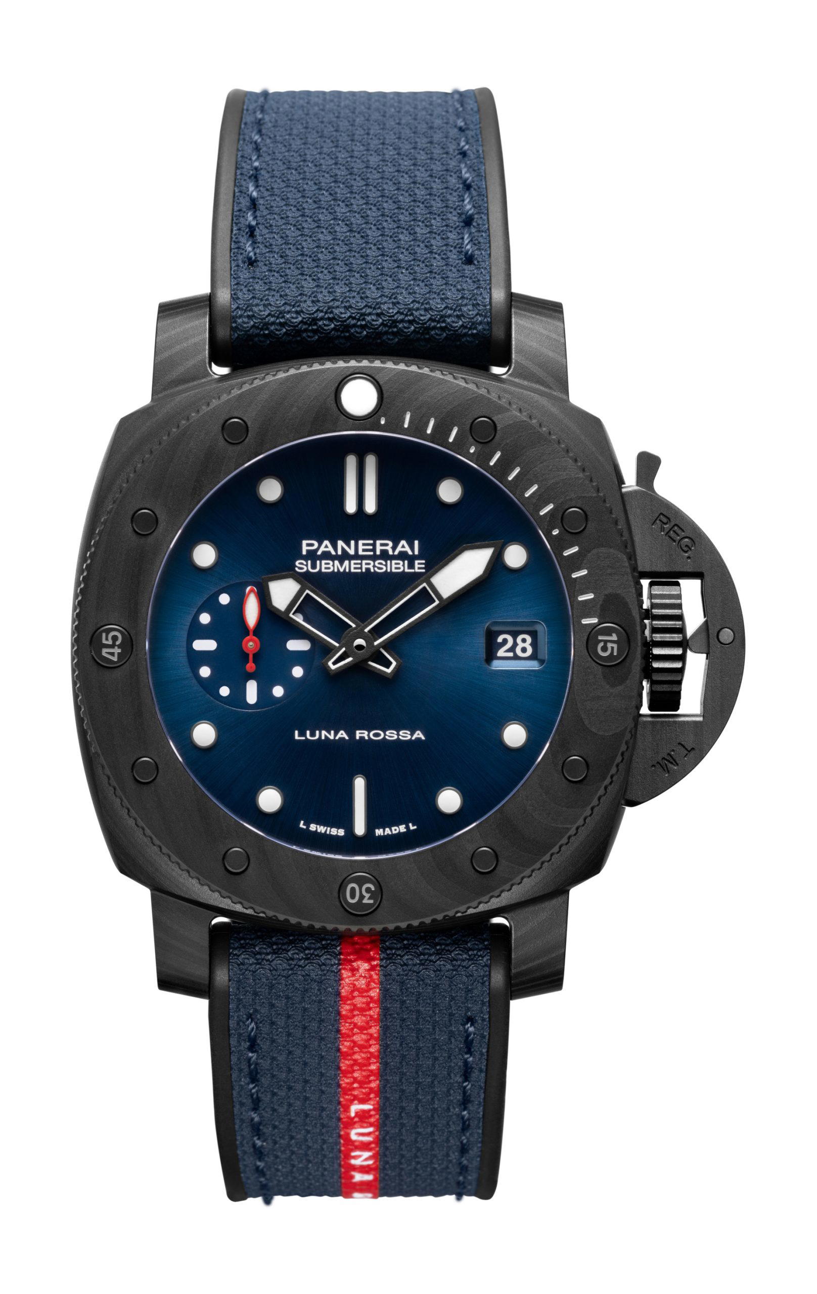 Panerai Submersible Luna Rossa Carbotech