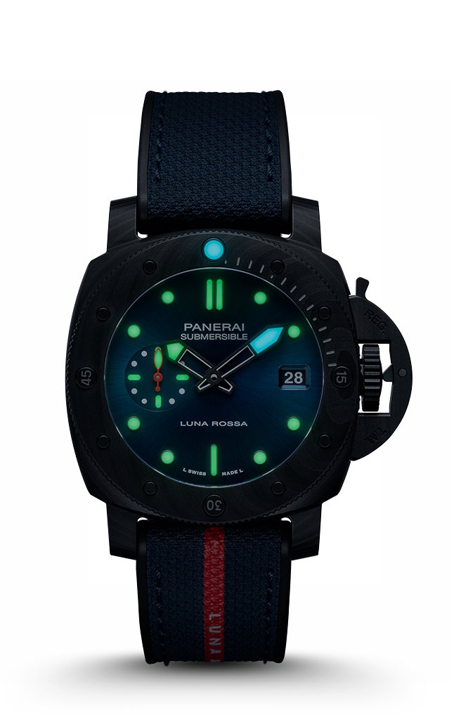 Panerai Submersible Luna Rossa Carbotech – PAM01563