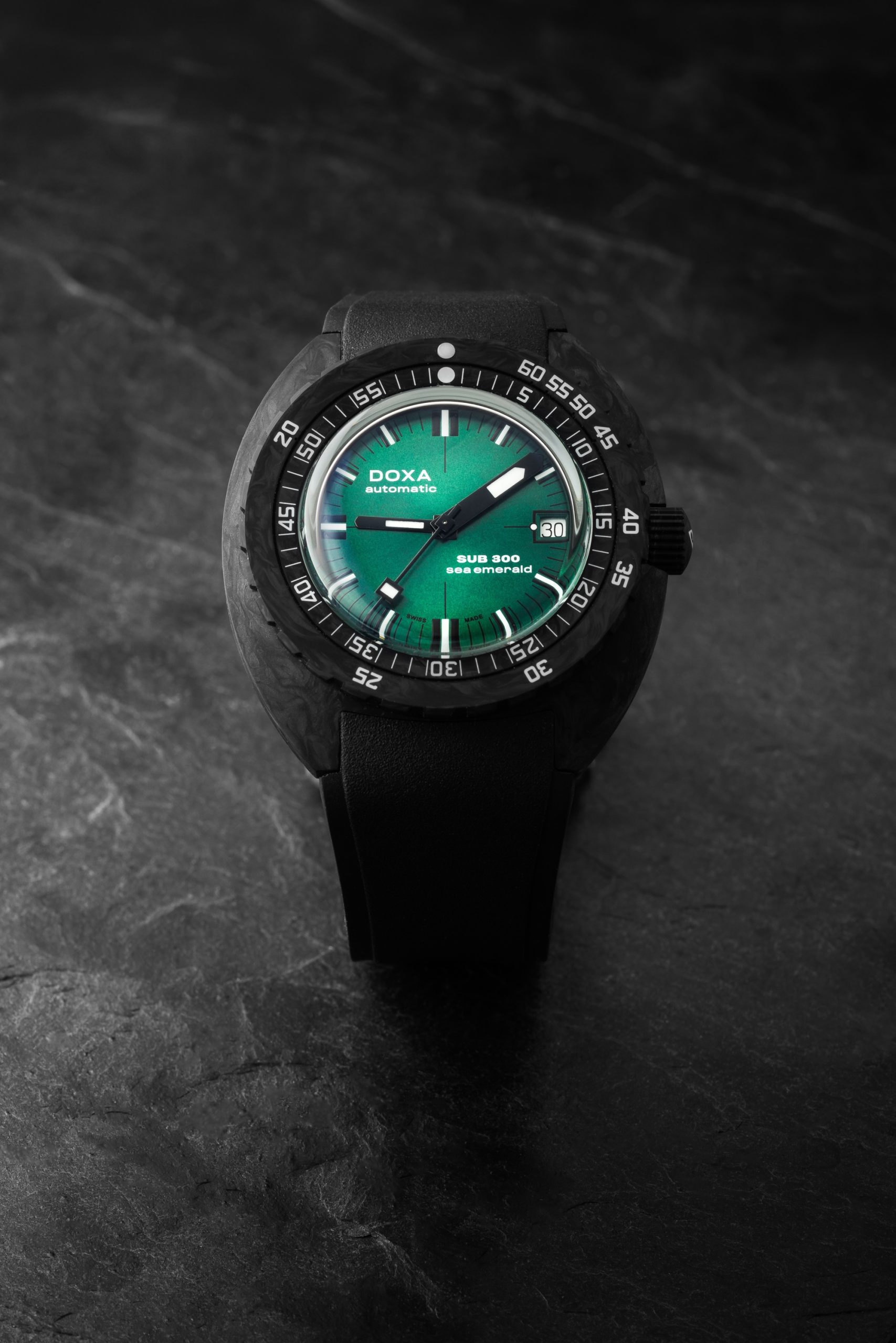 Doxa SUB 300 Carbon Sea Emerald