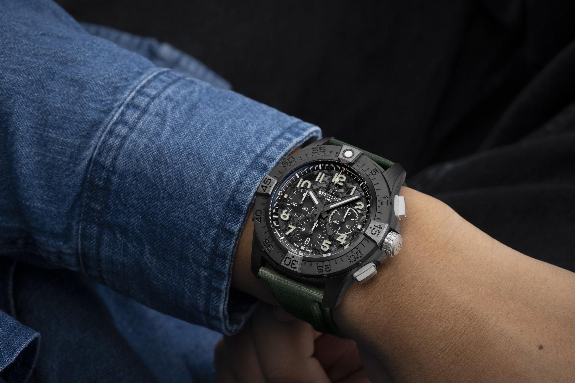 Super Avenger B01 Chronograph 46 Night Mission - Image 3