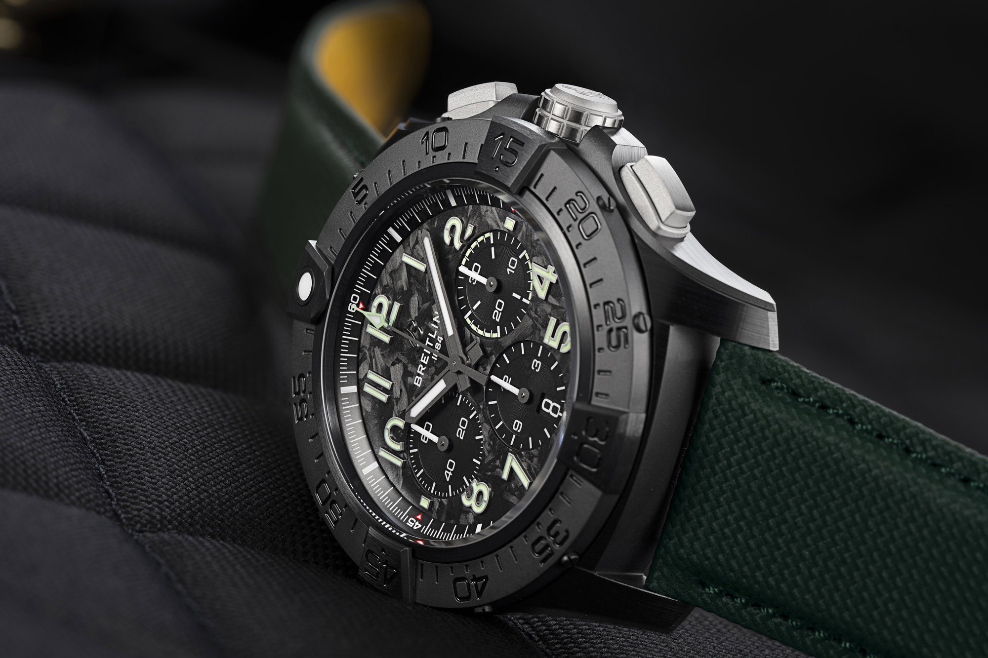 Super Avenger B01 Chronograph 46 Night Mission - Image 4