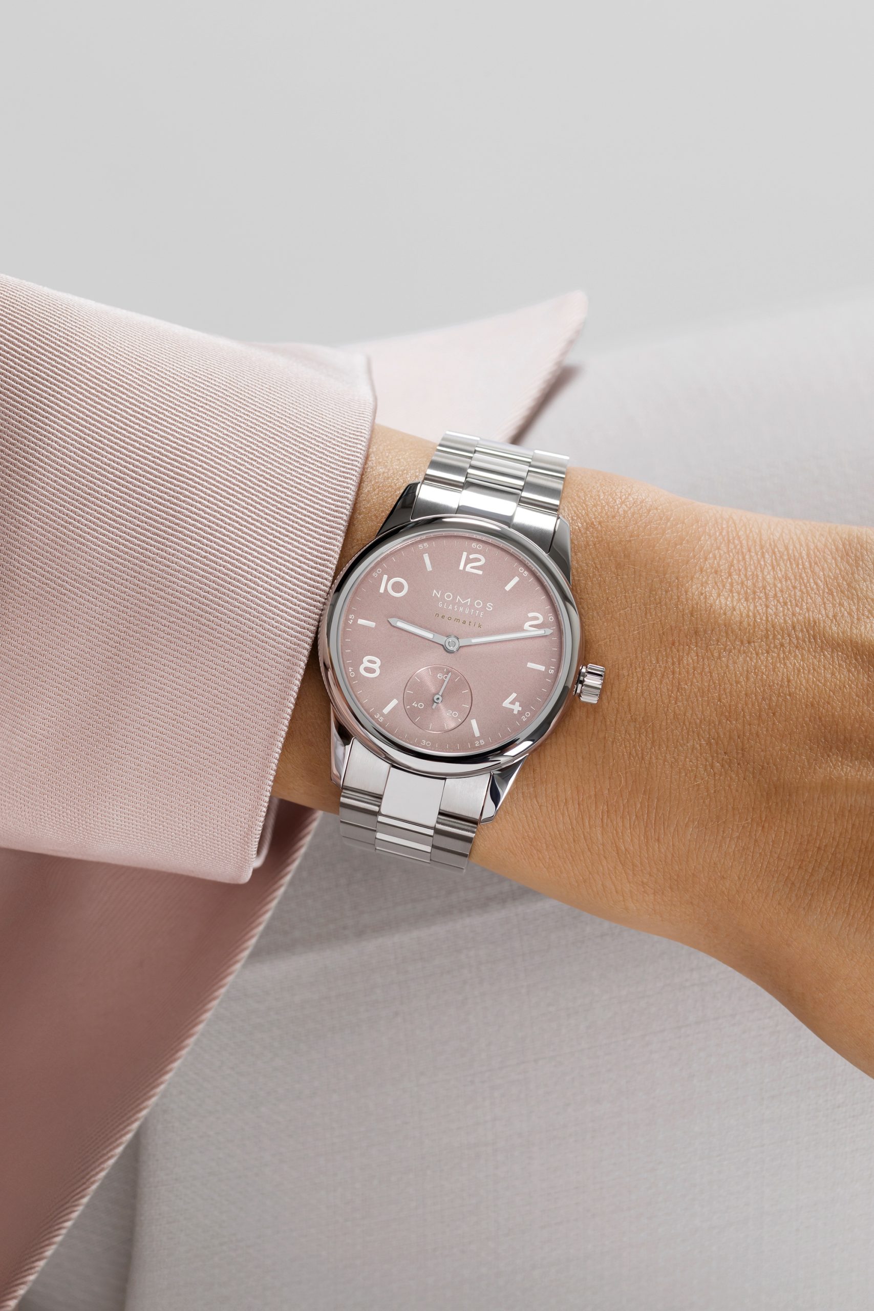 Nomos Glashütte Club Sport neomatik 34 rosé