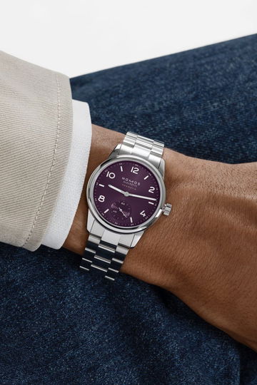 Nomos Glashütte Club Sport neomatik 34 purple