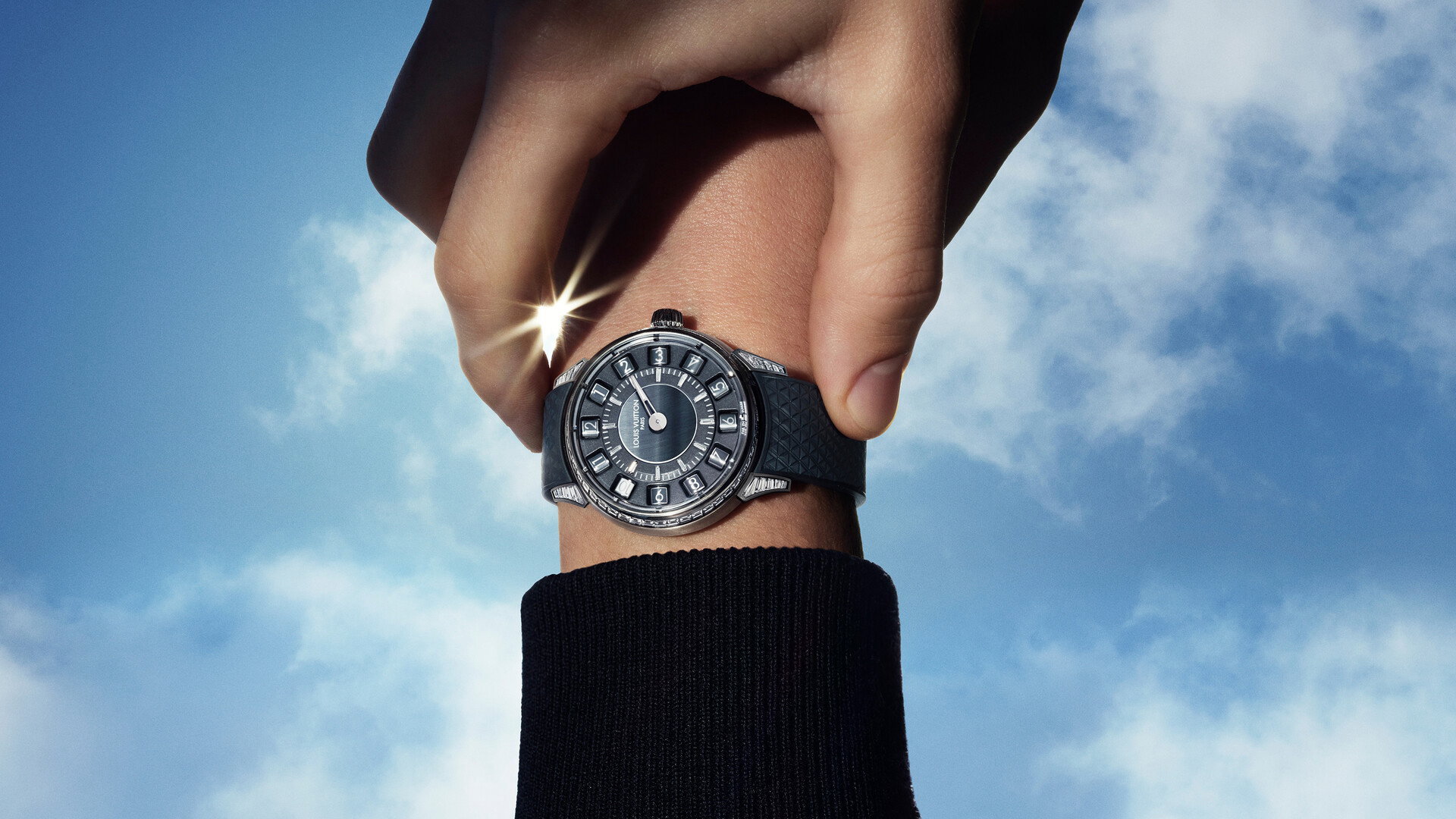 Louis Vuitton Tambour Taiko Spin Time