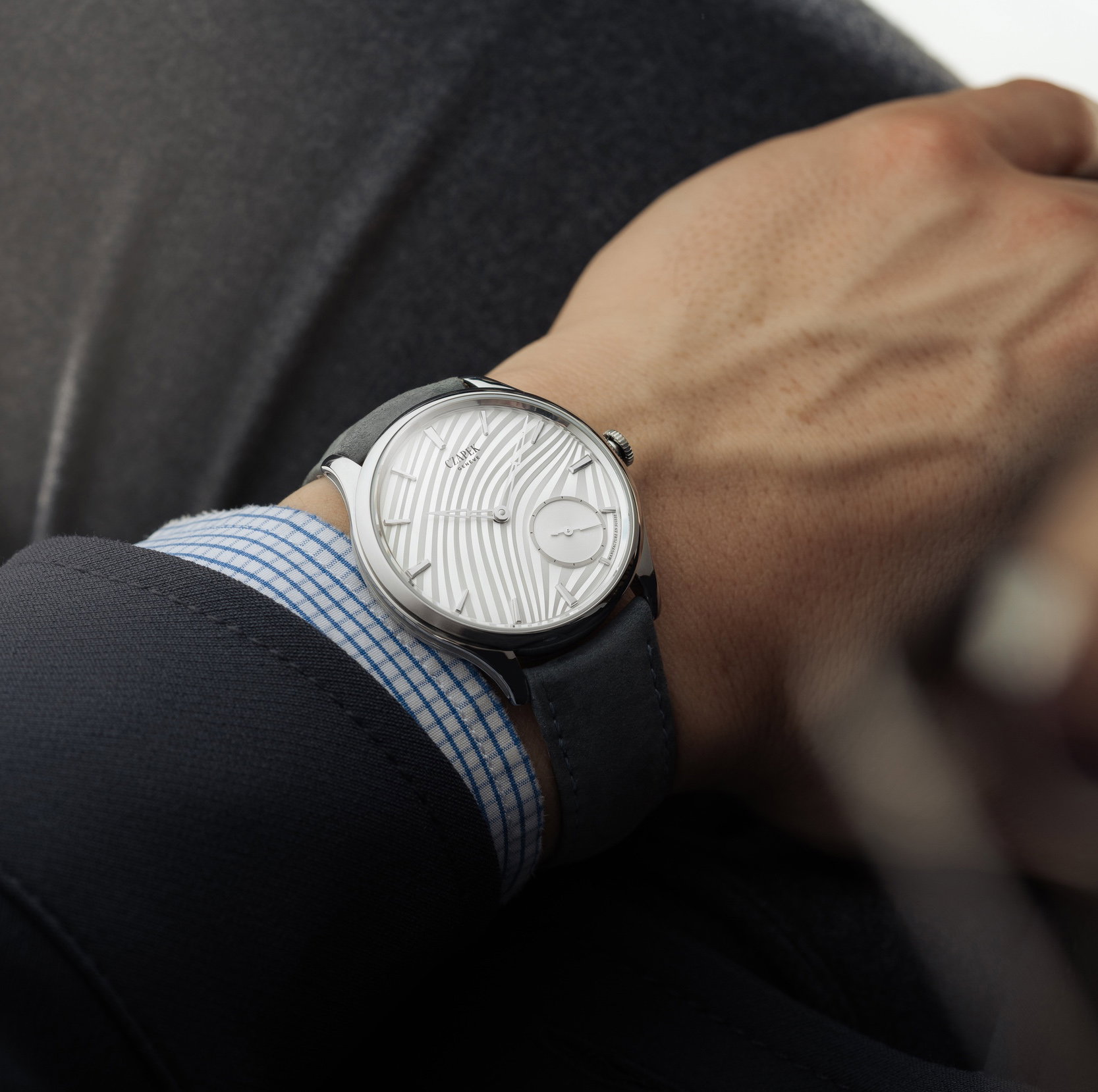 Czapek Promenade Plissé Pearl White