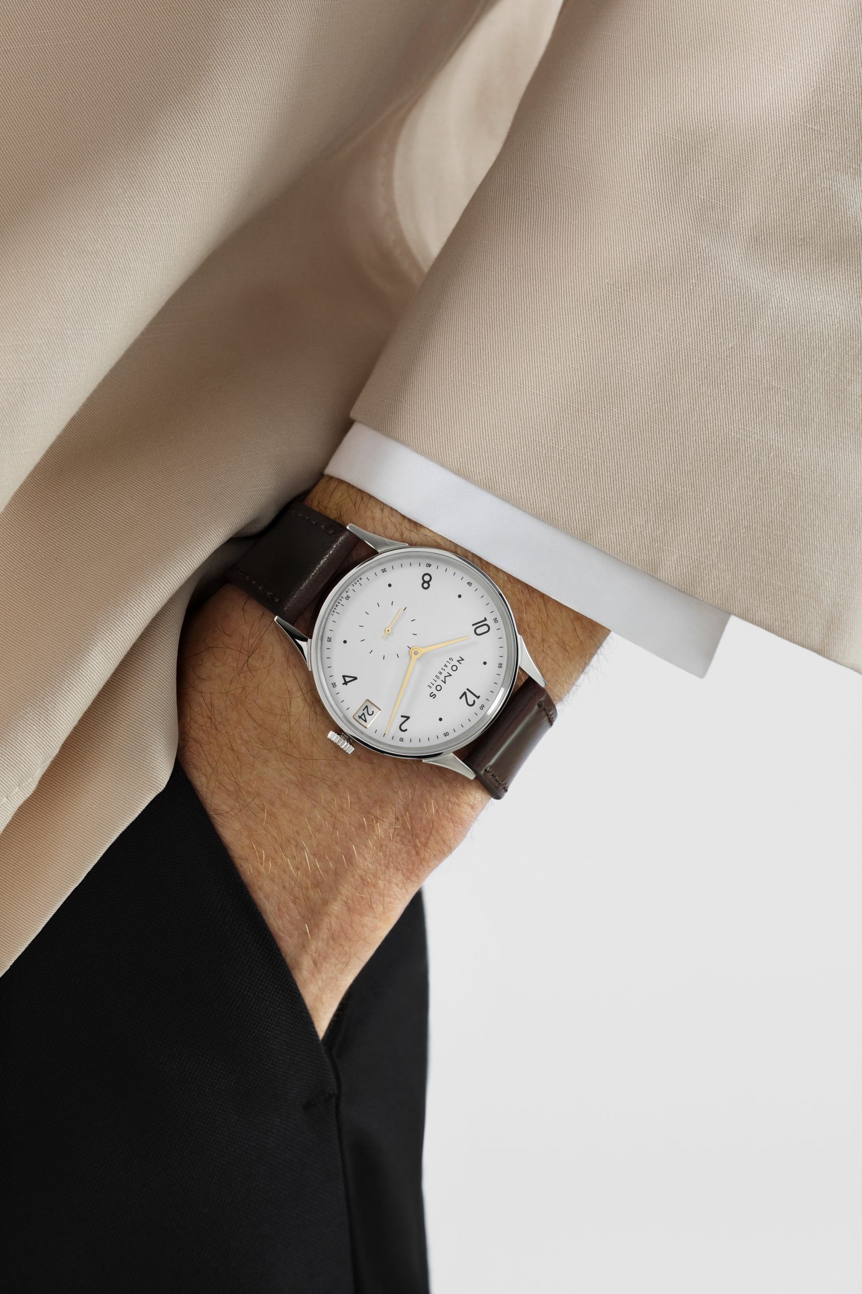 Nomos Glashütte Minimatik date 39 gold