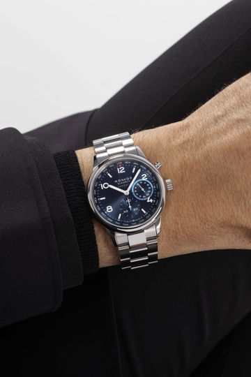 Nomos Glashütte Club Sport neomatik Worldtimer blue