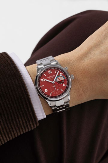 Nomos Glashütte Club Sport neomatik Worldtimer Magma