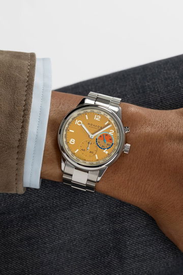 Nomos Glashütte Club Sport neomatik Worldtimer Dune