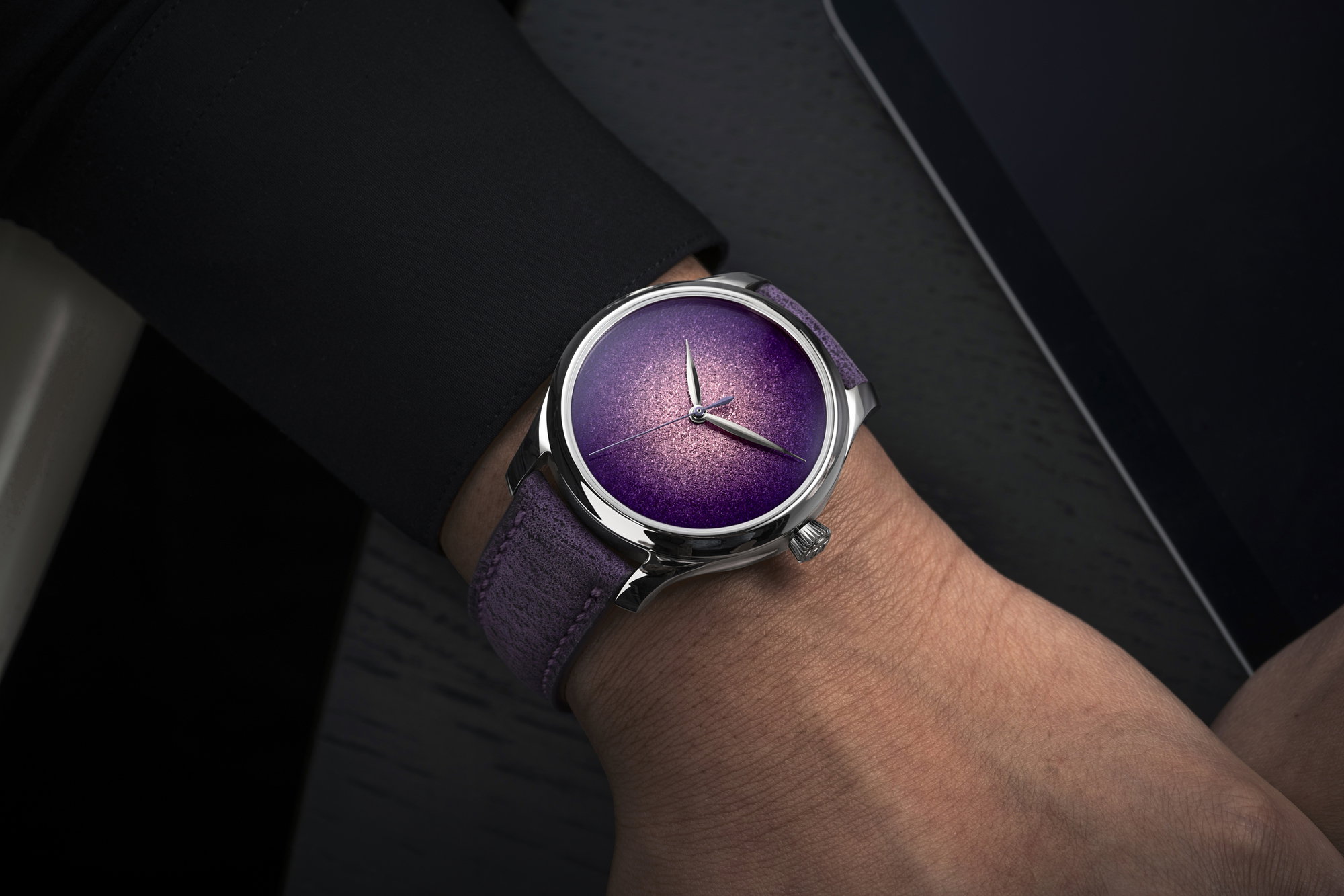 H. Moser & Cie Endeavour Centre Seconds Concept Purple Enamel