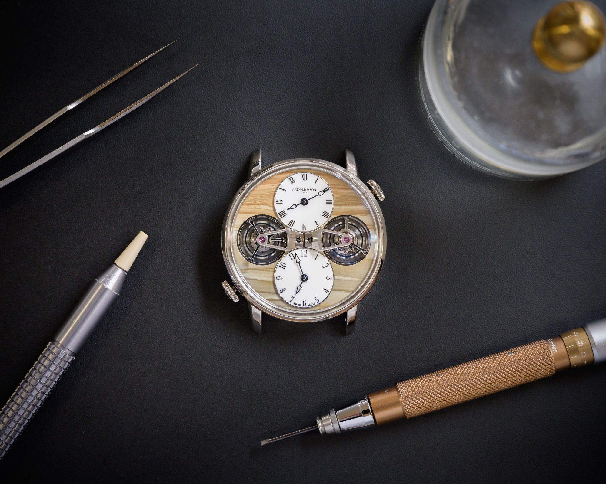 プルートlove  Arnold & Son Arnold & Son x Chronopassion Double Tourbillon