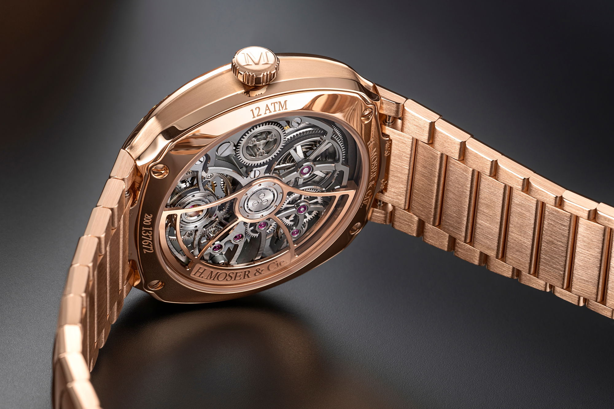 H. Moser & Cie Streamliner Tourbillon Skeleton Rainbow – The