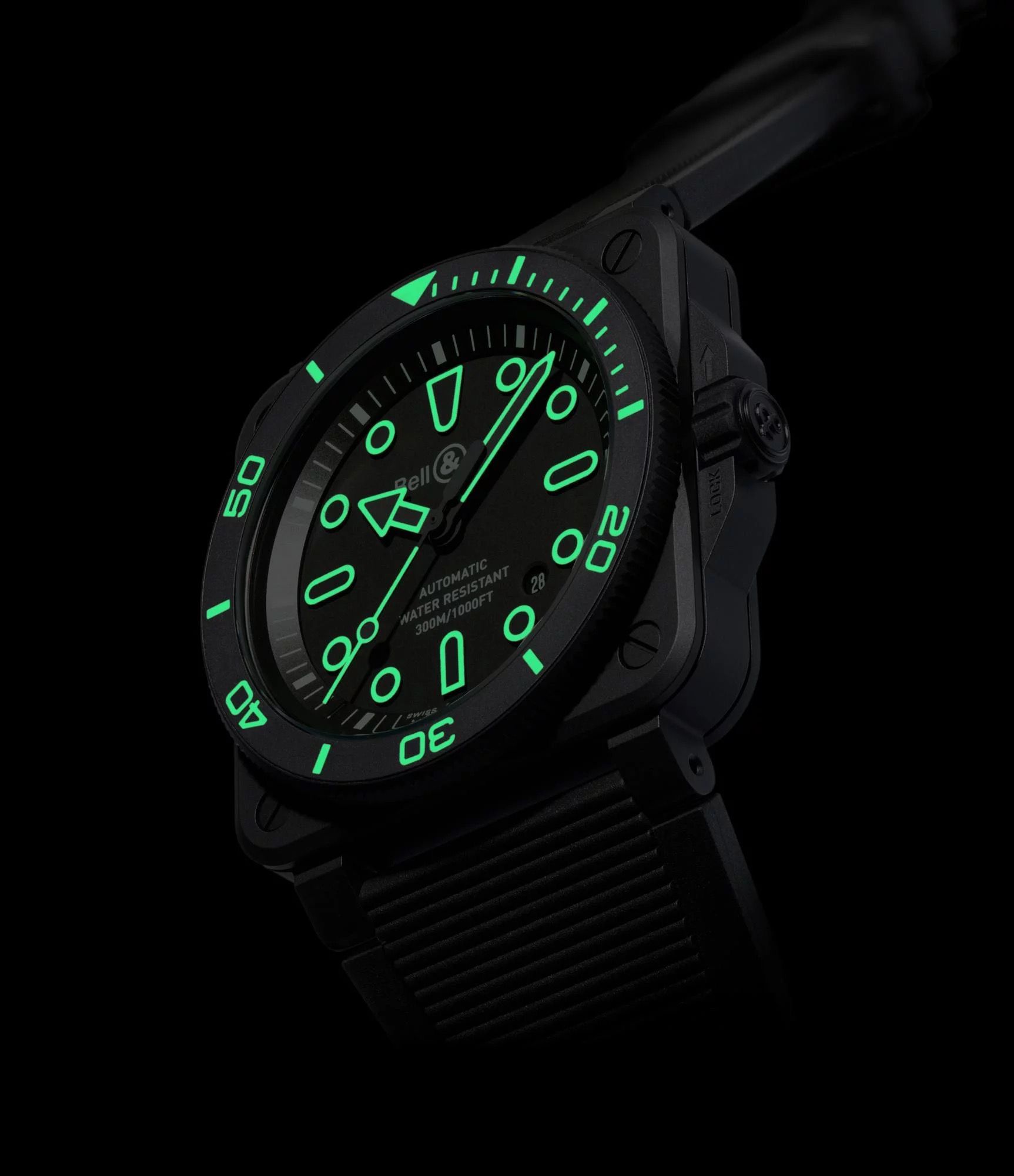 Bell &amp; Ross BR-03 Diver Lum Outline