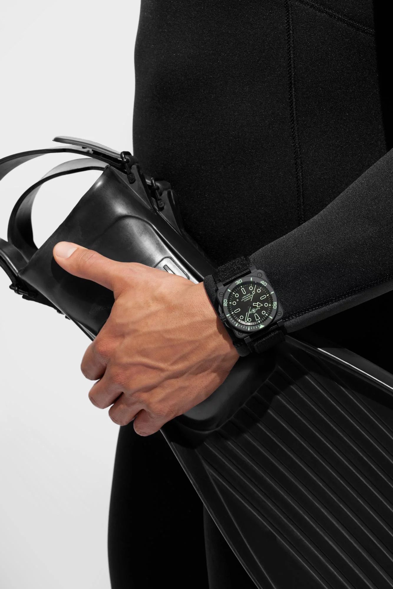 Bell &amp; Ross BR-03 Diver Lum Outline