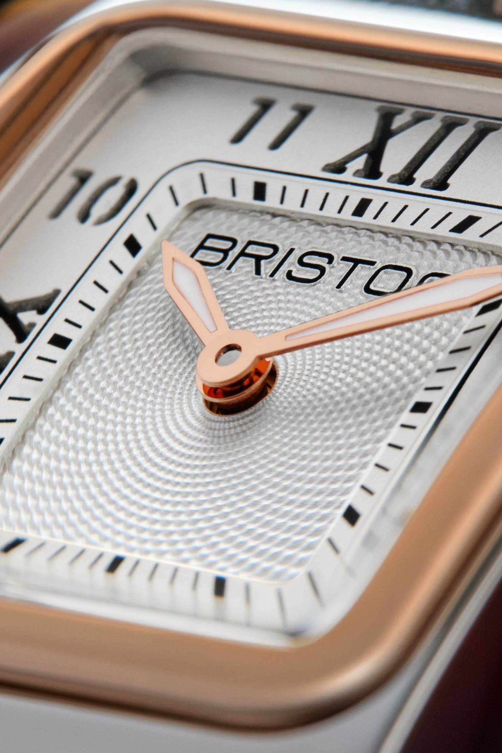 Briston Streamliner Kennedy Medium Gold White