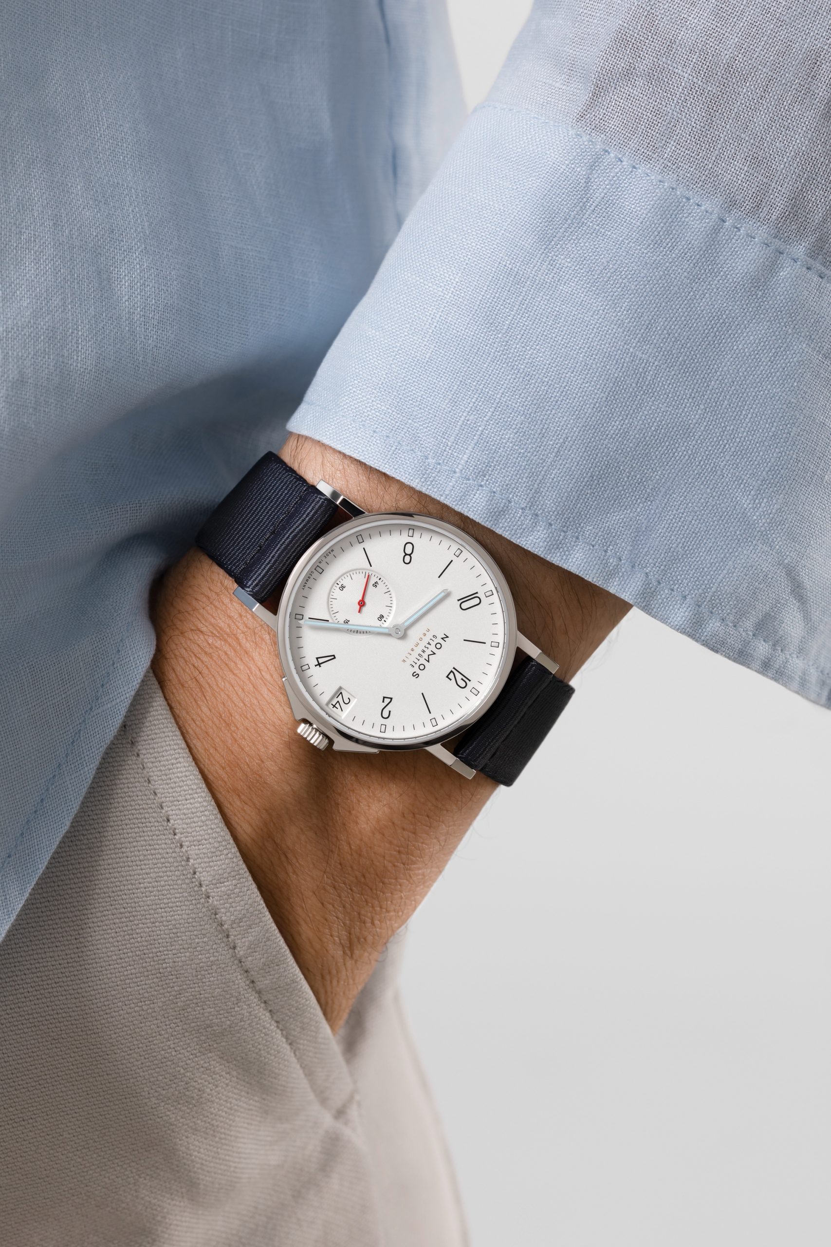 Nomos Glashütte Ahoi neomatik 38 Date