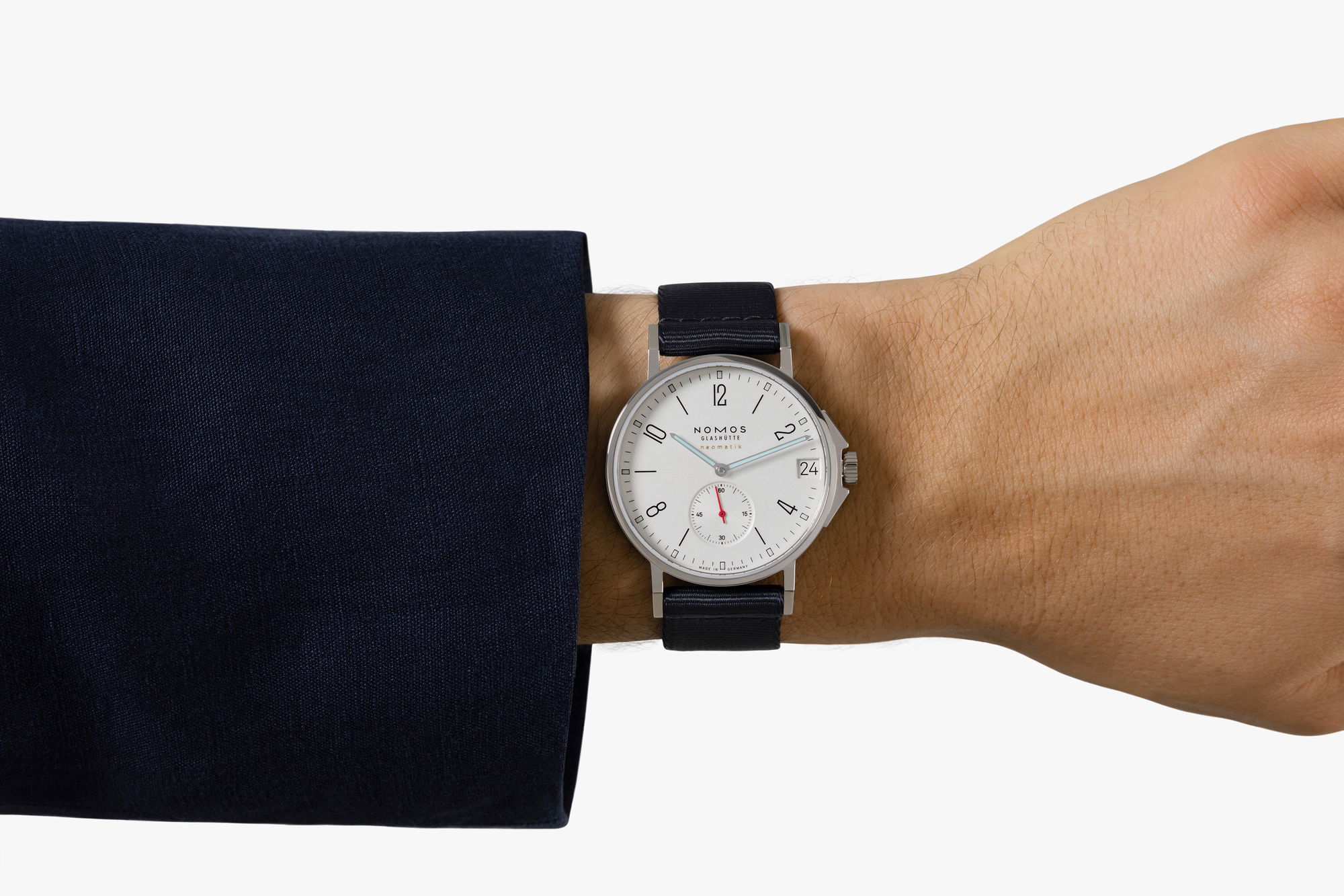 Nomos Glashütte Ahoi neomatik 38 Date