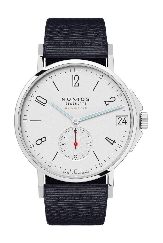 Nomos Glashütte Ahoi neomatik 38 Date