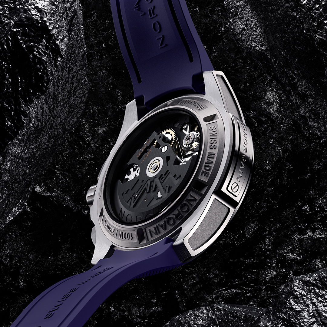 NORQAIN Independence Skeleton Chrono 42