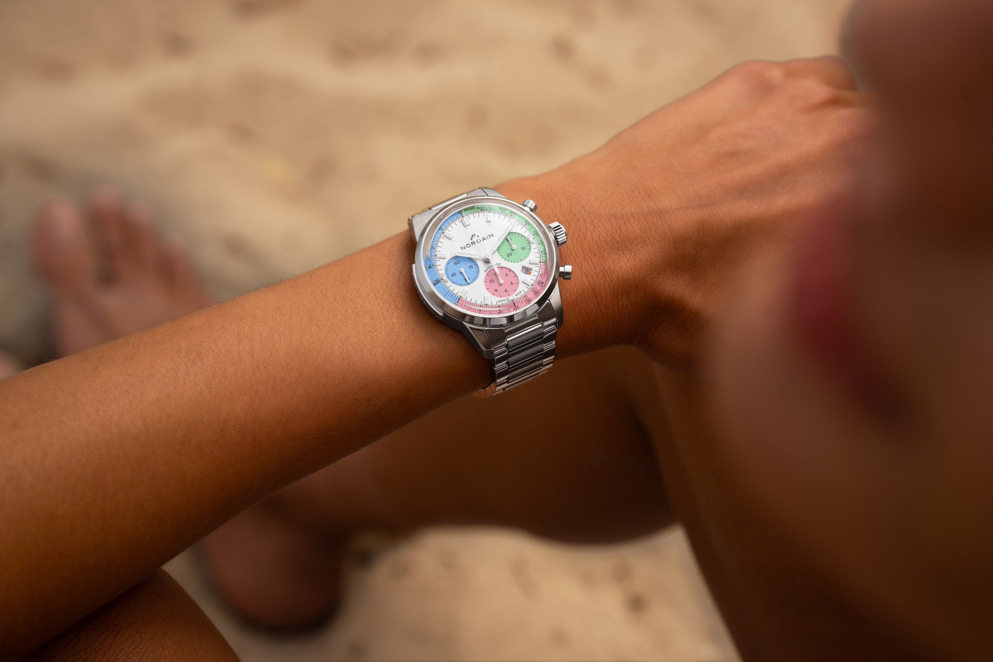 NORQAIN Freedom 60 Chrono 40 Enjoy Life Special Edition