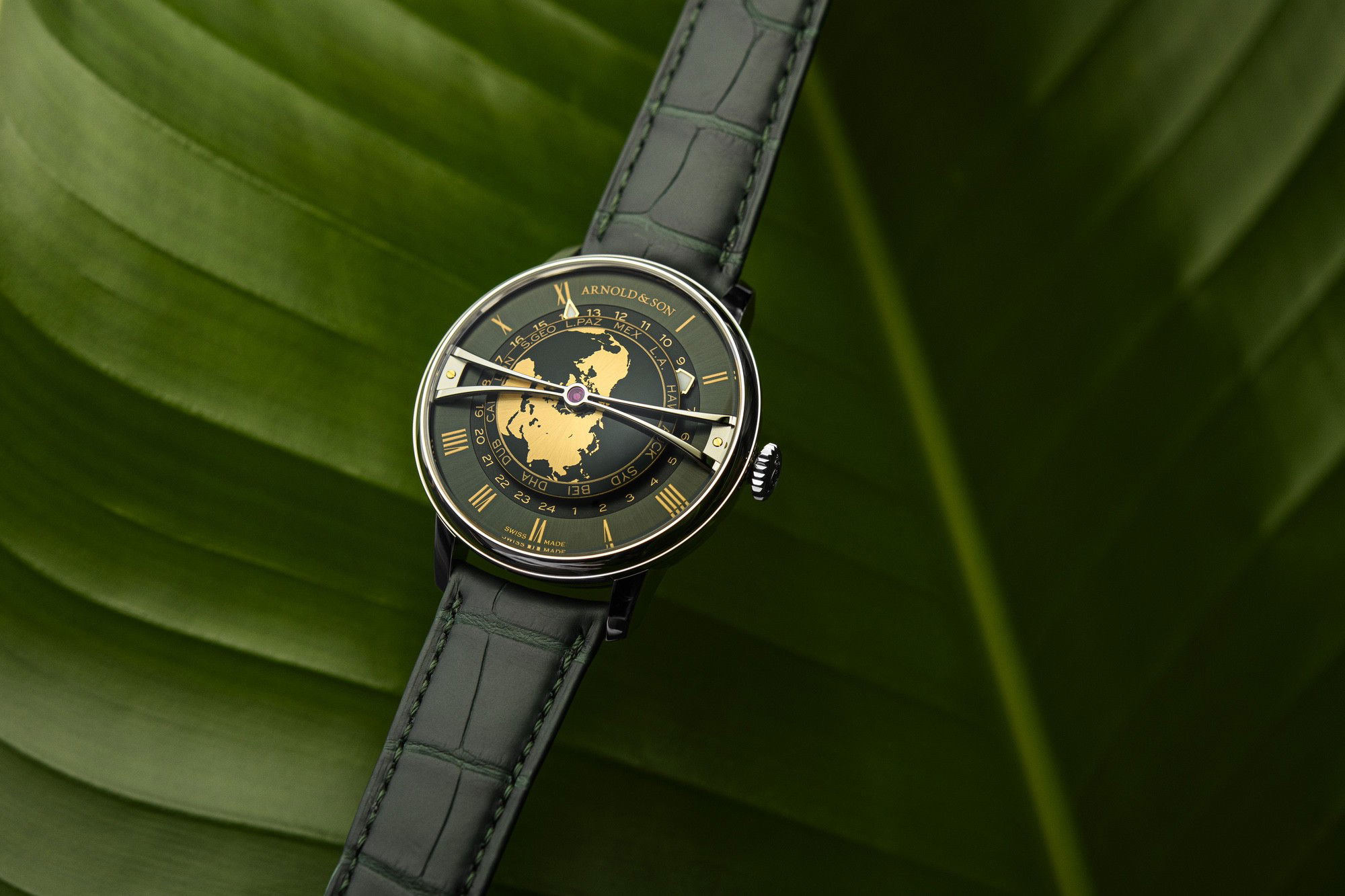 Arnold &amp; Son Globetrotter 42 Steel Greenwich Green