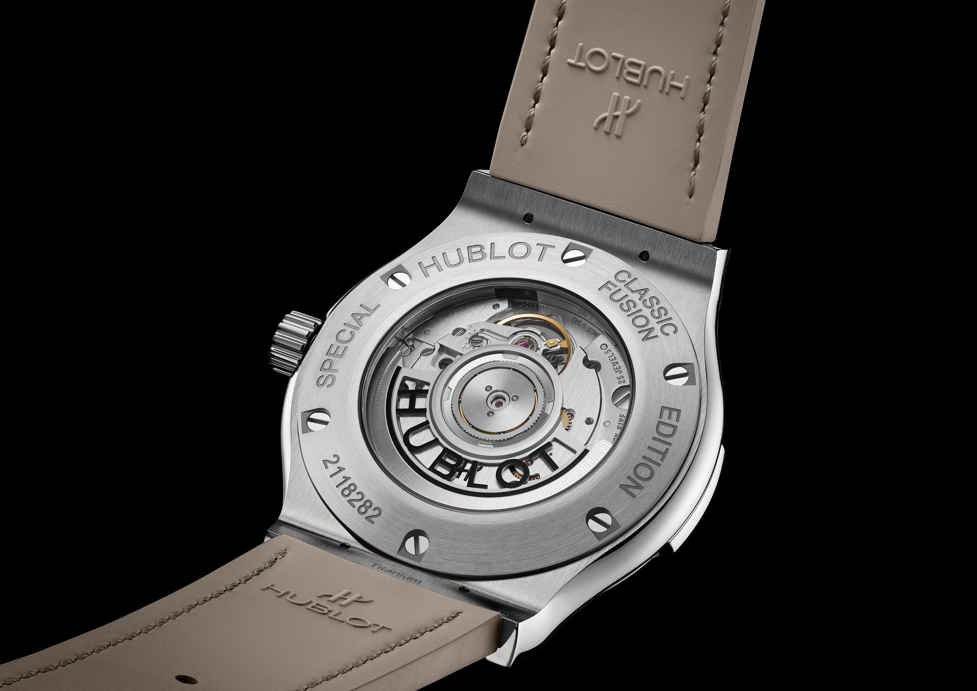Hublot Classic Fusion Titanium Essential Taupe