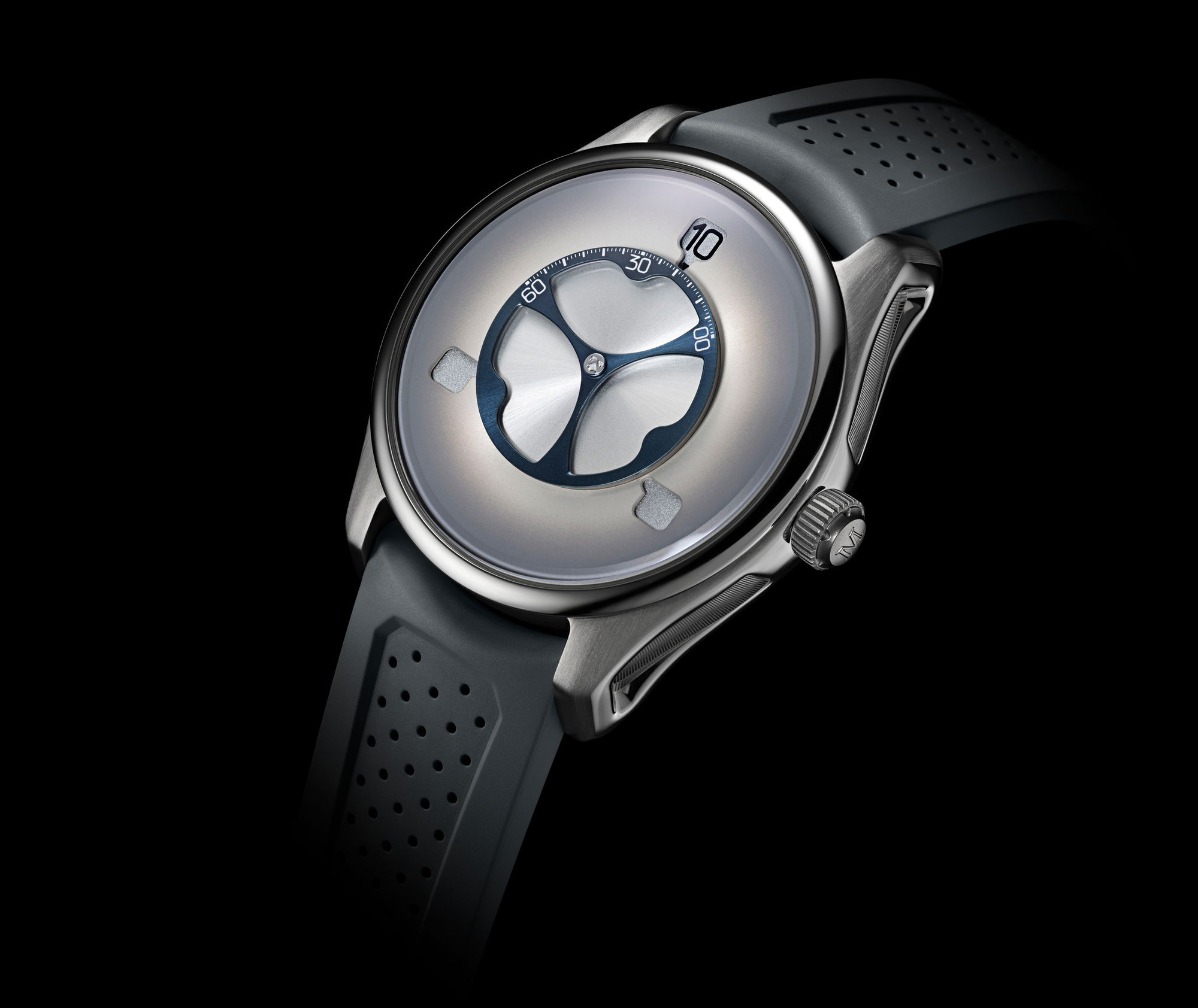 H. Moser &amp; Cie Pioneer Flying Hours White Fumé