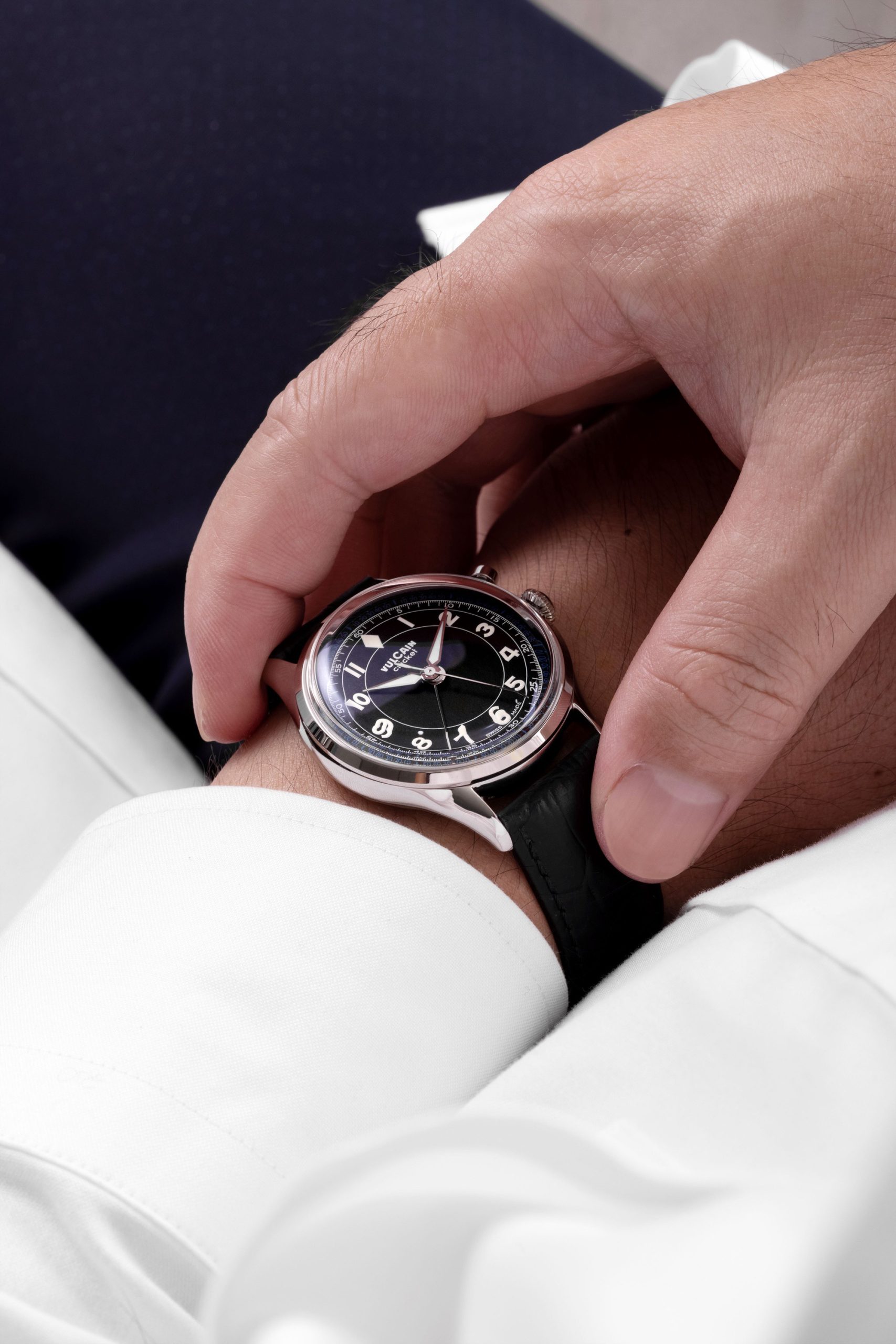 Vulcain Cricket Classique 36 Black &amp; White &amp; Blue