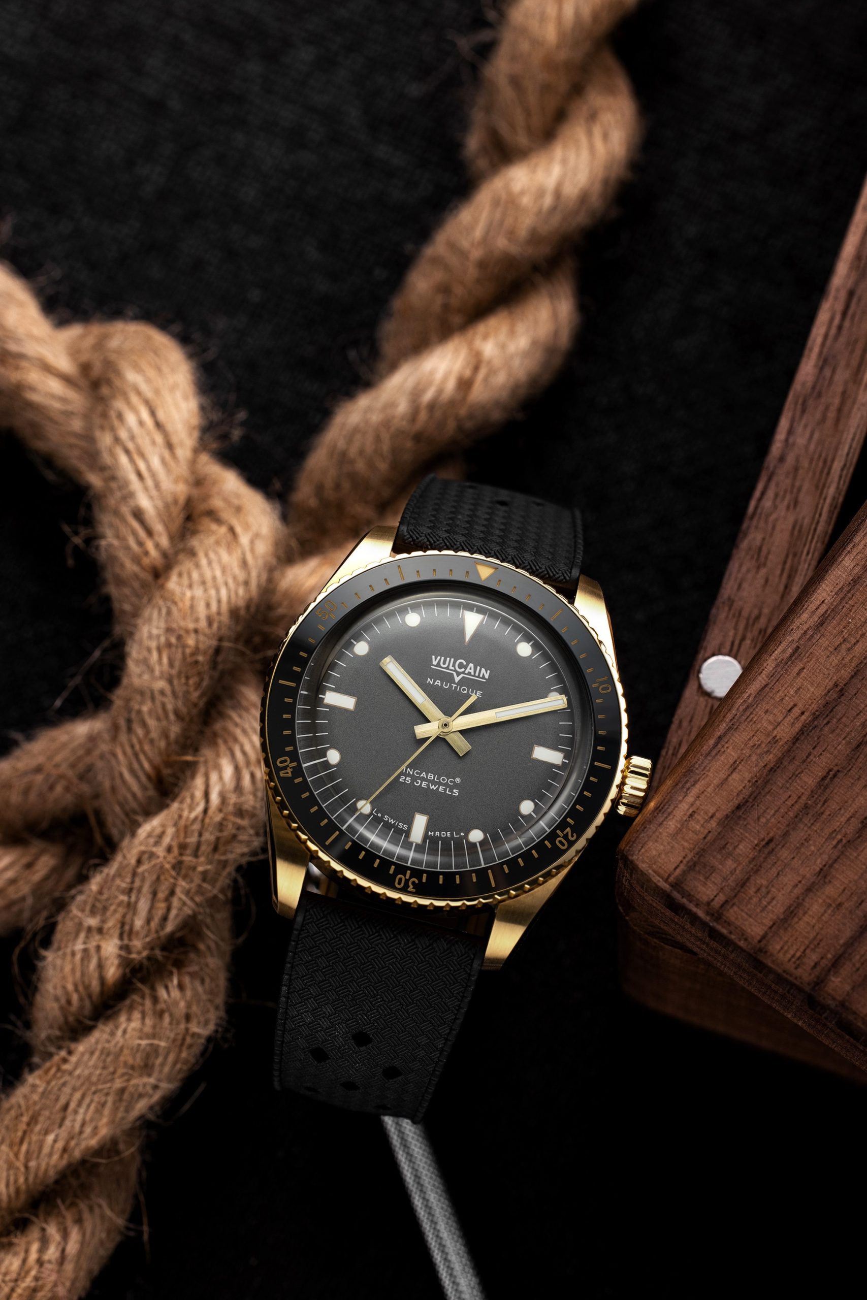 Vulcain Skindiver Bronze Gray