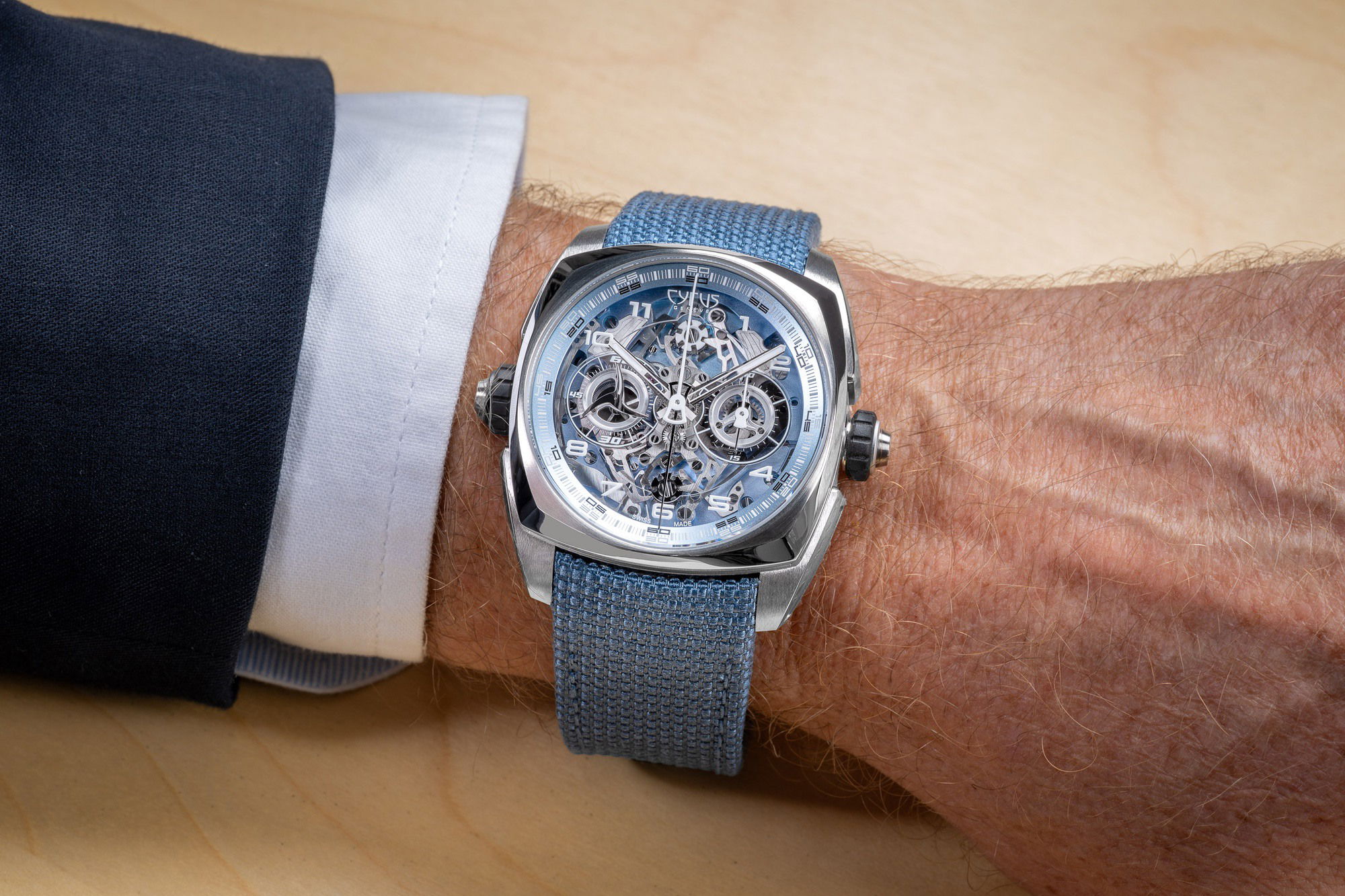 Cyrus Klepcys DICE Glacial Blue