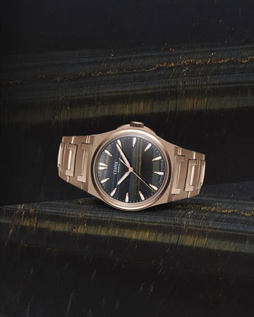 Czapek Antarctique Mount Erebus Falcon Eye