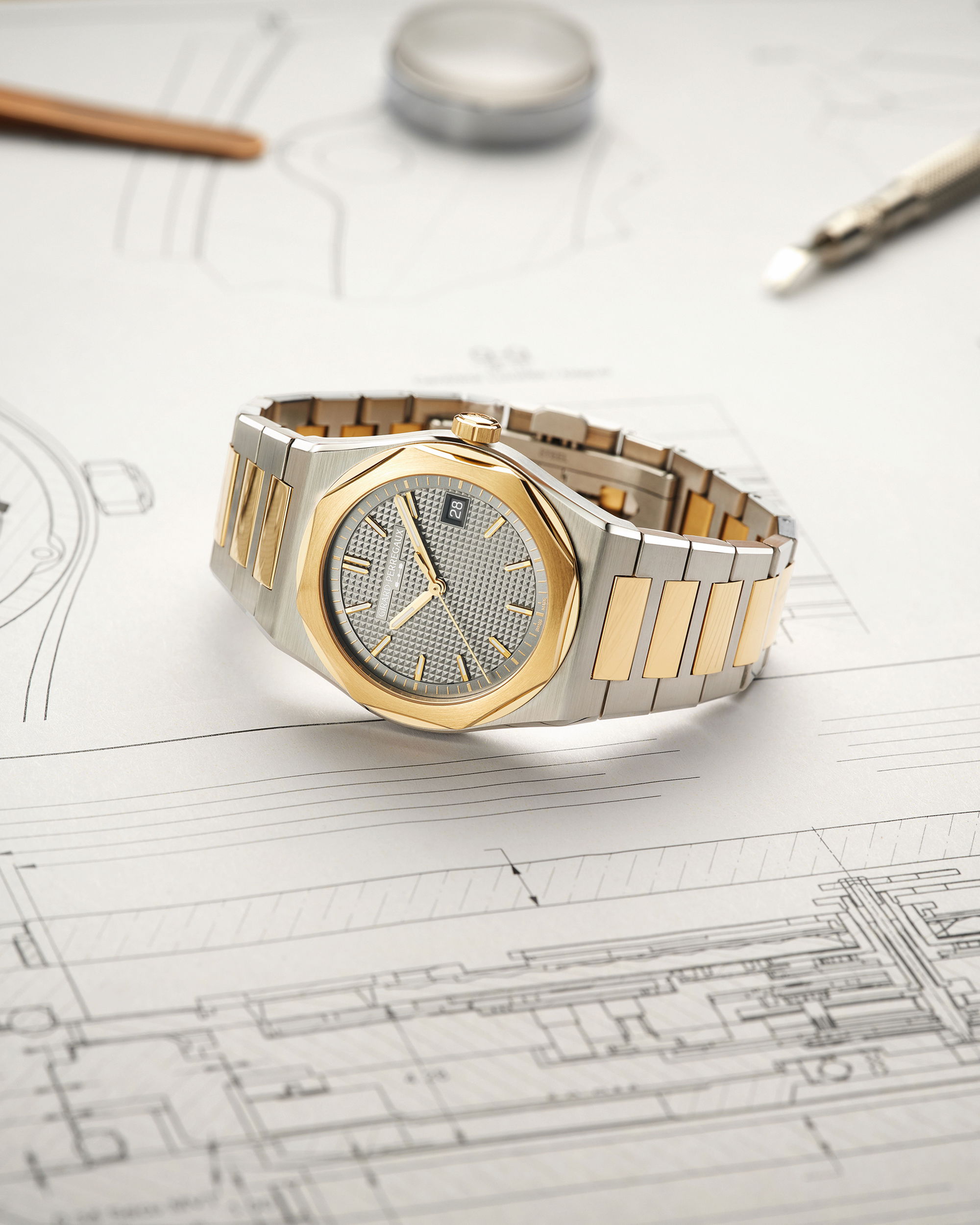 Girard-Perregaux Laureato FIFTY